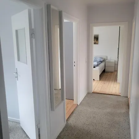 Jachmannstrasse 2og Links 2,5 * كيل