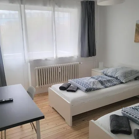 Jachmannstrasse 2og Links 2,5