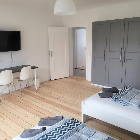 Jachmannstrasse 2og Links 2,5 شقة *